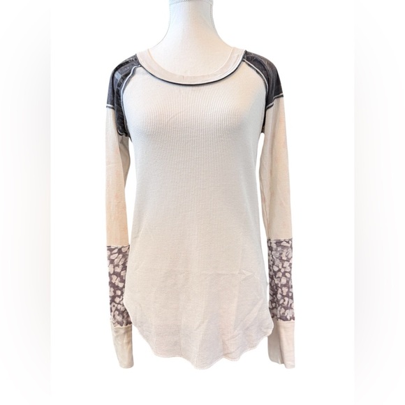 We The Free | Bright Side Mixed Media Thermal (M) - Picture 5 of 11